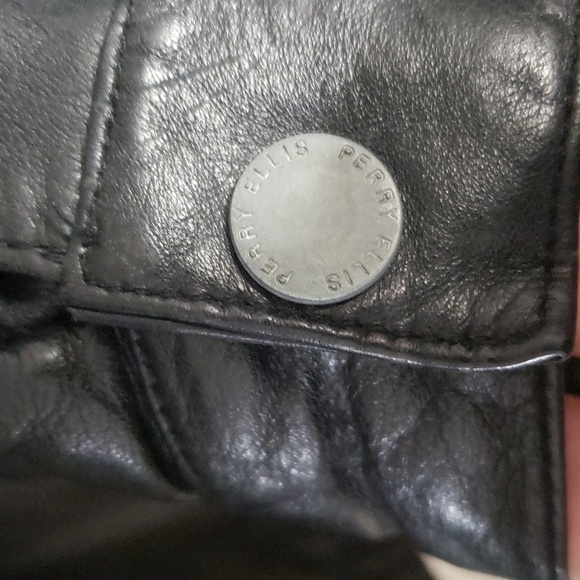 leather jacket from macys. one owner - Picture 9 of 11